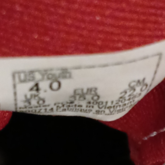 VANS CLASSIC Kids Red Checkerboard Accent Sneakers Size 4 - Picture 5 of 8